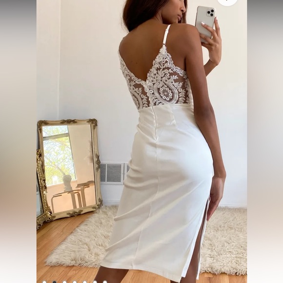 Lulus Stunning Sight Embroidered Lace Back Midi Dress - Picture 2 of 4